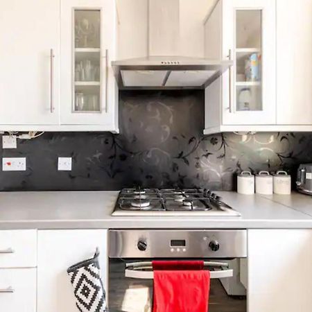 Castle View 2 Bedroom Apartment In Town Centre هاستَنغ المظهر الخارجي الصورة
