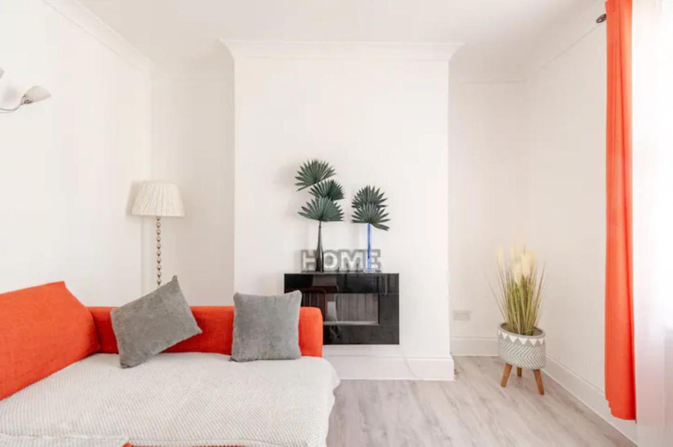 Castle View 2 Bedroom Apartment In Town Centre هاستَنغ المظهر الخارجي الصورة
