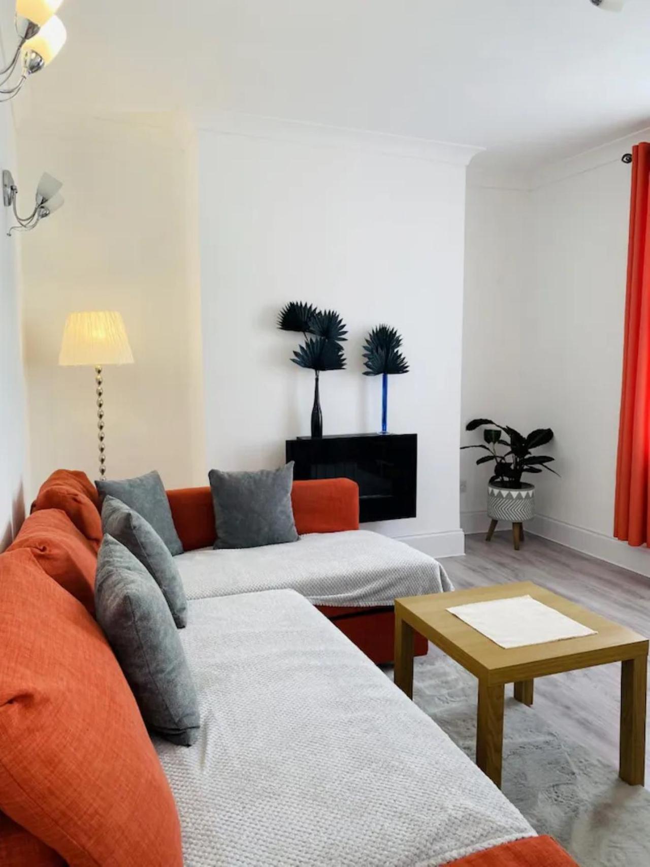 Castle View 2 Bedroom Apartment In Town Centre هاستَنغ المظهر الخارجي الصورة