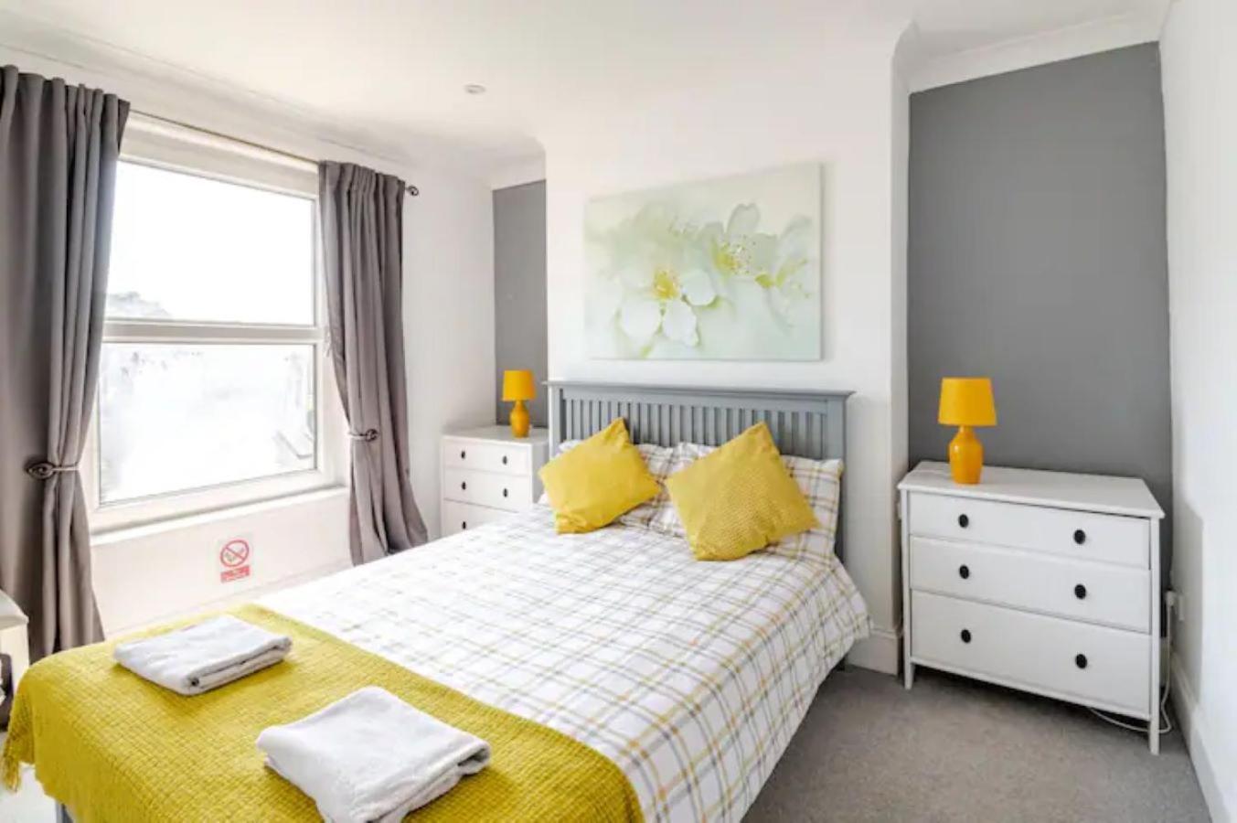 Castle View 2 Bedroom Apartment In Town Centre هاستَنغ المظهر الخارجي الصورة